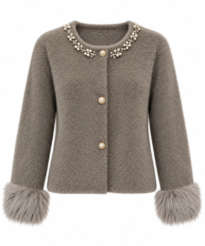 Елегантна пухкава жилетка с перлени детайли по яката и луксозни пухкави маншети